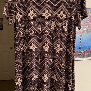 Carly Lularoe NWOT Large